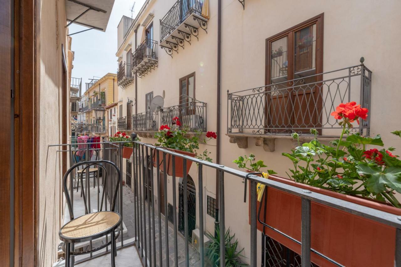 Atria Home - Alle Spalle Del Teatro Massimo Palermo Exterior foto